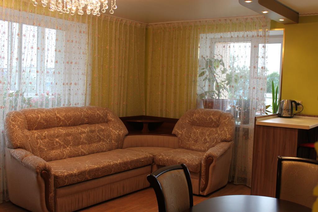 Apartment On 50 Let Oktyabrya Petropavlovsk Kamchatsky Exterior photo
